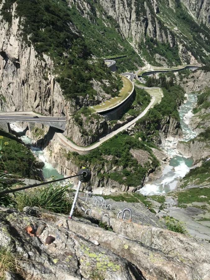 Sust Am Gotthard 2*